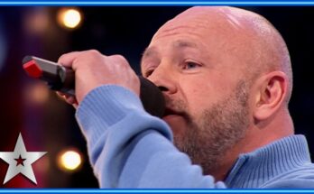 A Hidden Talent: The Doorman with a Stunning Voice %%random%%