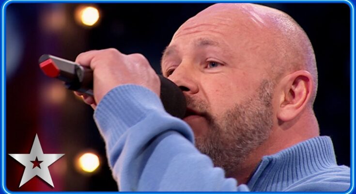 A Hidden Talent: The Doorman with a Stunning Voice %%random%%