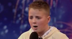 A Bullied Teen, One Song, and a Standing Ovation That Still Gives Chills – Daily News