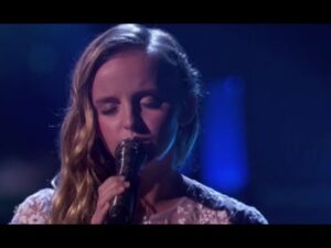 💔 She Sang Through Tears… And Left the Entire World in Silence